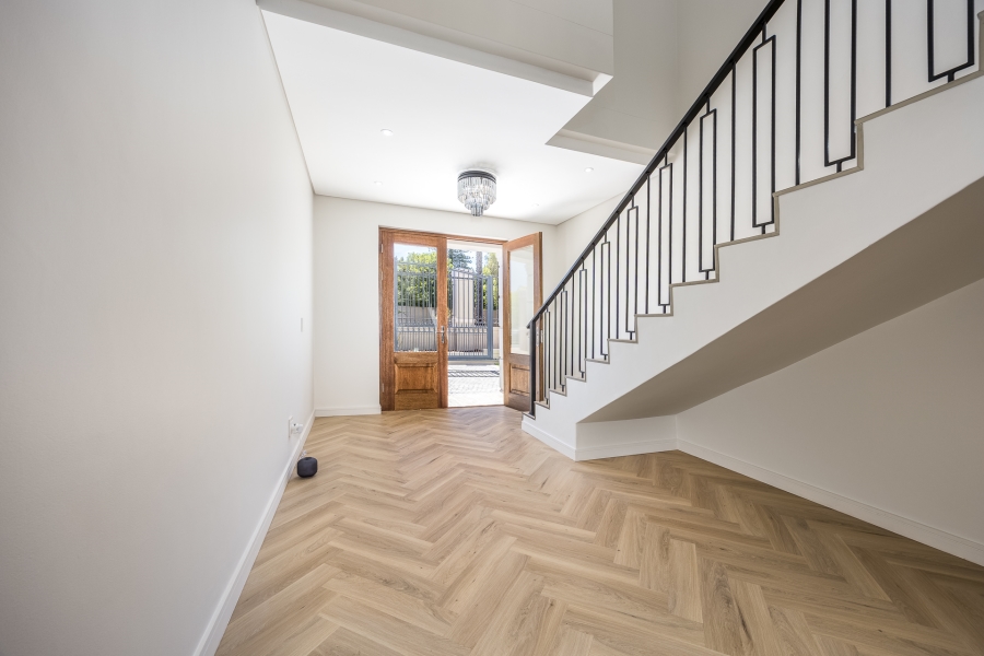 4 Bedroom Property for Sale in Vierlanden Western Cape